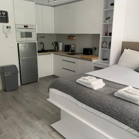 Cp High Floor Luxury Studio 直布罗陀 外观 照片