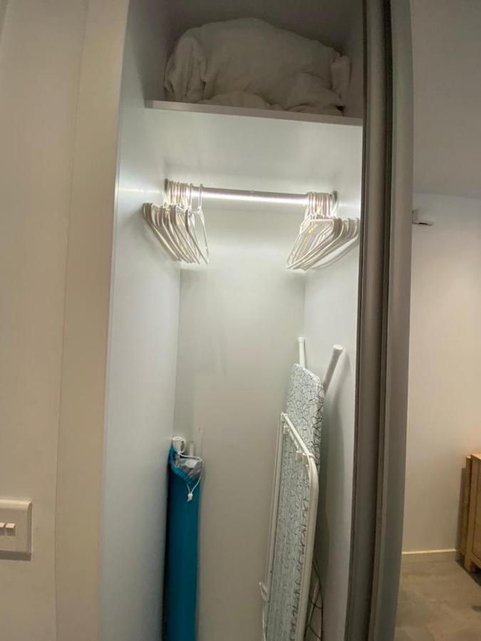 Cp High Floor Luxury Studio 直布罗陀 外观 照片